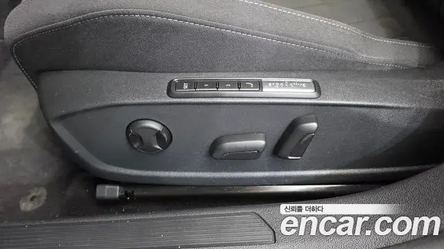 Volkswagen Golf 2022 — Şəkil 19/35