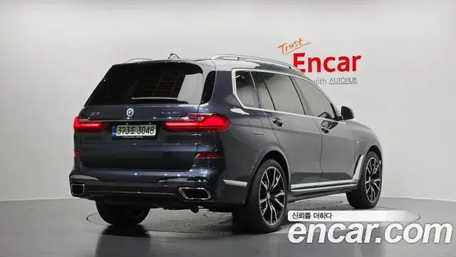 BMW X7 2021 — Фото 2/20