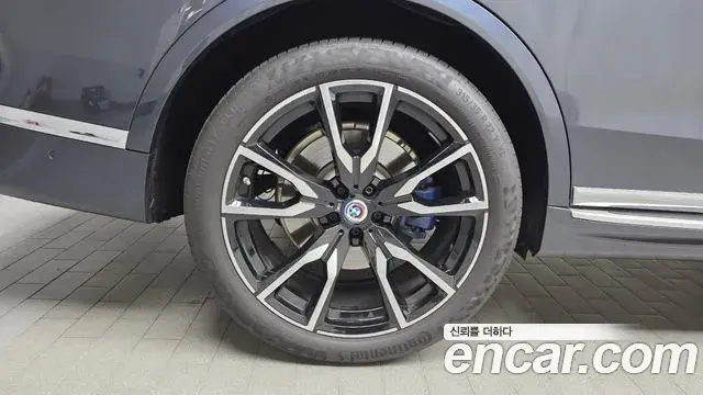 BMW X7 2021 — Фото 5/20