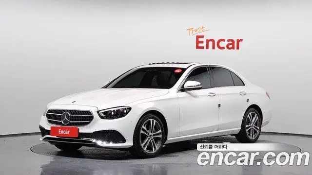Mercedes-Benz E-Class 2021 — Фото 1/20