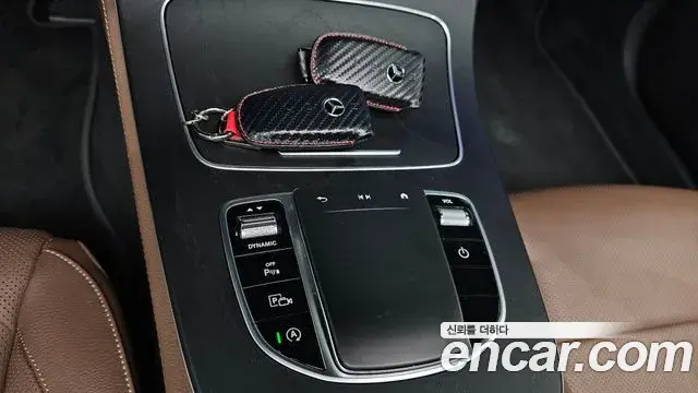 Mercedes-Benz E-Class 2021 — Фото 16/20