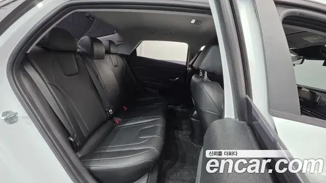 Hyundai Avante 2020 — Фото 19/20