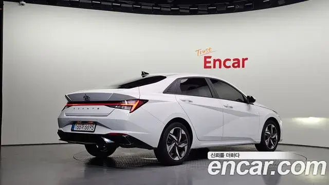 Hyundai Avante 2021 — Фото 2/20