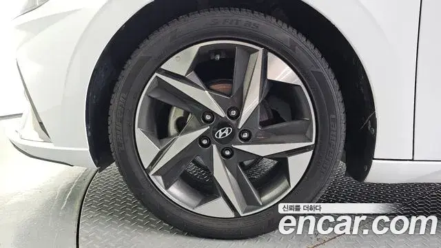 Hyundai Avante 2021 — Фото 5/20