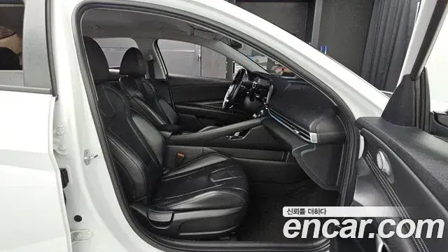 Hyundai Avante 2021 — Фото 12/20