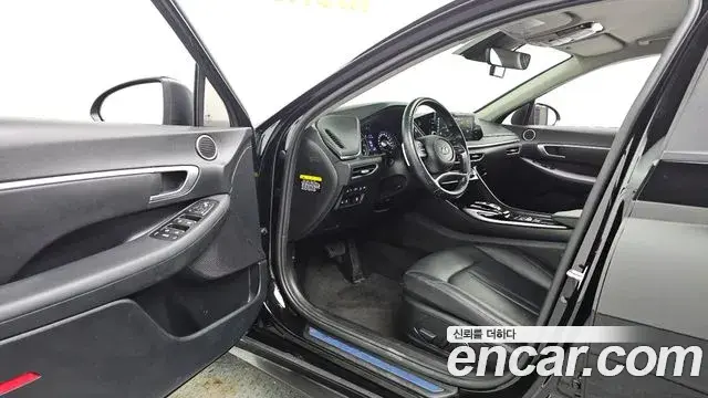 Hyundai Sonata 2020 — Фото 10/20
