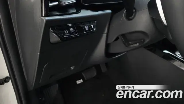 Kia Niro 2023 — Фото 14/20