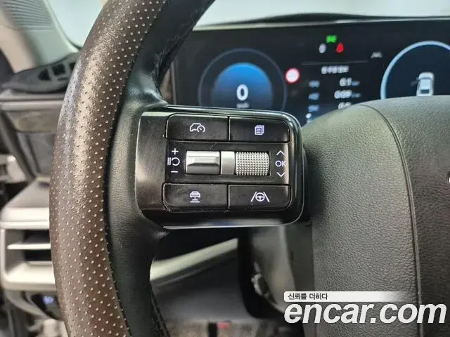 Hyundai Grandeur 2023 — Фото 15/20