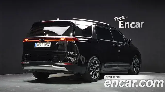 Kia Carnival 2022 — Фото 2/20