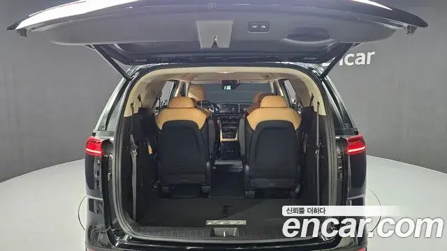 Kia Carnival 2022 — Фото 20/20