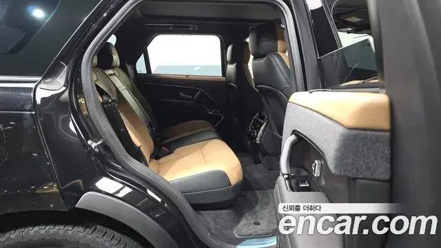Land Rover Range Rover Sport 2025 — Фото 12/20