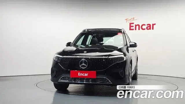Mercedes-Benz EQB 2025 — ფოტო 21/30