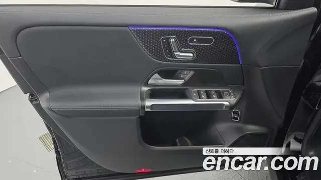 Mercedes-Benz EQB 2025 — ფოტო 18/30
