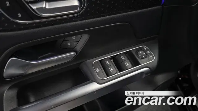Mercedes-Benz EQB 2025 — ფოტო 20/30