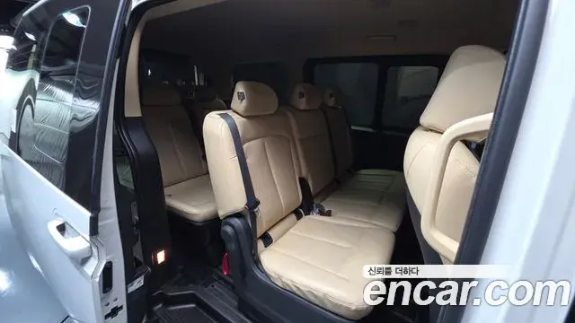 Hyundai Staria 2022 — Şəkil 3/31