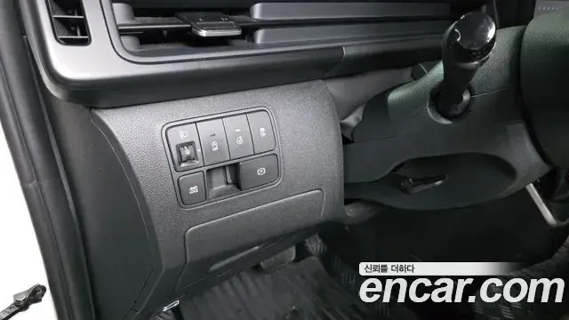 Hyundai Staria 2022 — Şəkil 27/31
