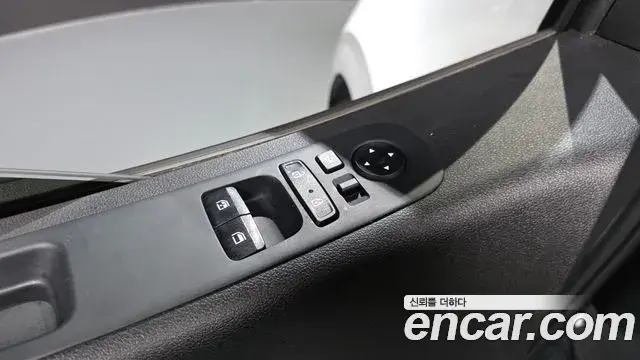 Hyundai Staria 2022 — Şəkil 11/31