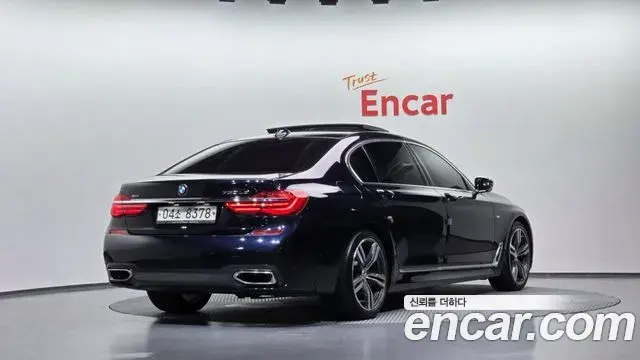 BMW 7 Series 2018 — Фото 2/20