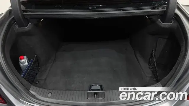 Mercedes-Benz S-Class 2019 — Фото 19/20