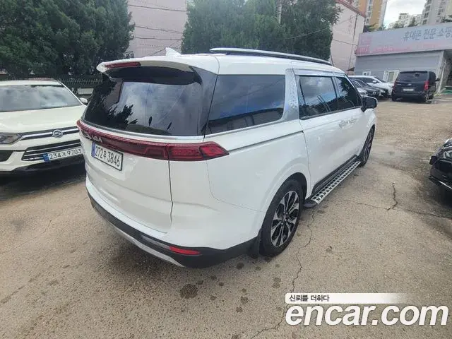 Kia Carnival 2021 — Фото 3/20