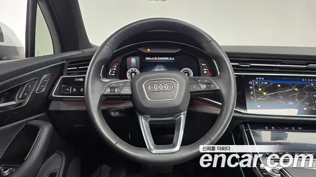 Audi Q7 2023 — Фото 12/20