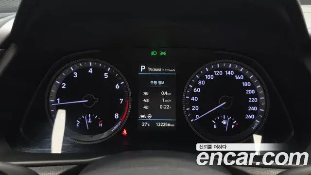 Hyundai Sonata 2022 — Фото 8/20