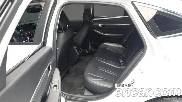 Hyundai Sonata 2022 — Фото 12/20