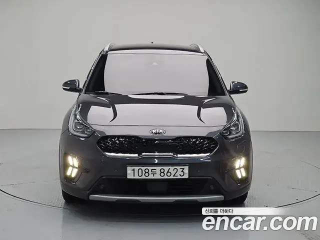 Kia Niro 2021 — Şəkil 13/19
