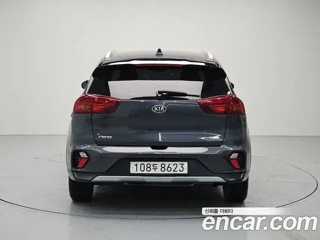 Kia Niro 2021 — Şəkil 6/19