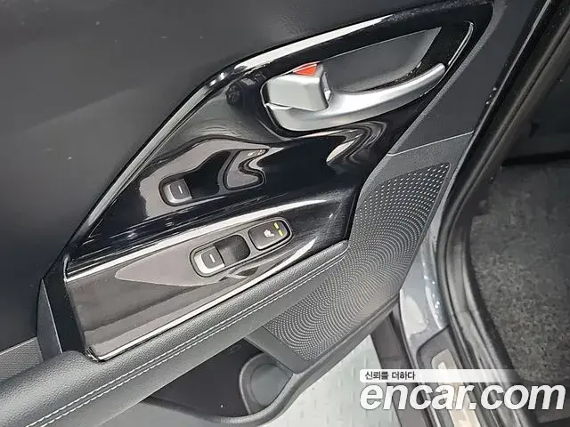 Kia Niro 2021 — Şəkil 11/19