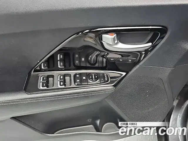Kia Niro 2021 — Şəkil 18/19