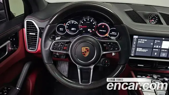Porsche Cayenne 2019 — Фото 13/20