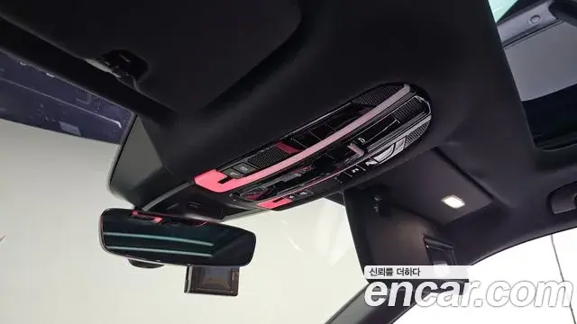 Porsche Cayenne 2019 — Фото 17/20