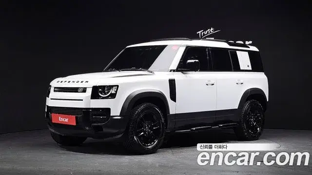 Land Rover Defender 2021 — Фото 1/20