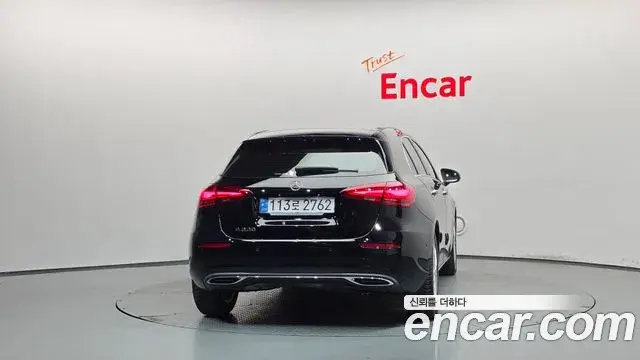 Mercedes-Benz A-Class 2024 — Фото 4/20