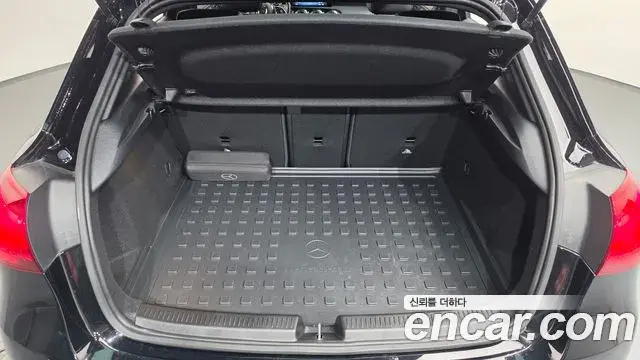 Mercedes-Benz A-Class 2024 — Фото 15/20