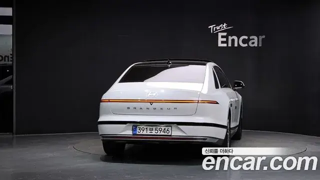 Hyundai Grandeur 2023 — Фото 4/20