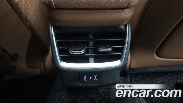 Hyundai Grandeur 2023 — Фото 16/20
