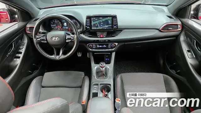 Hyundai i30 2019 — Фото 7/20