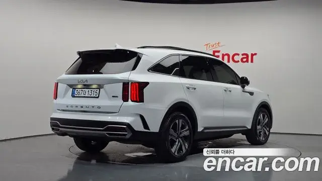 Kia Sorento 2022 — Фото 2/20