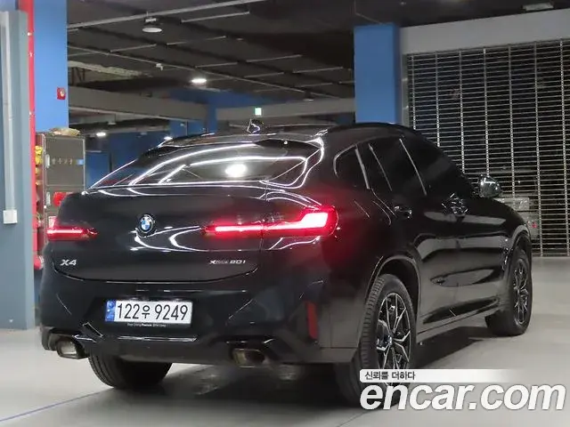 BMW X4 2023 — Фото 1/20