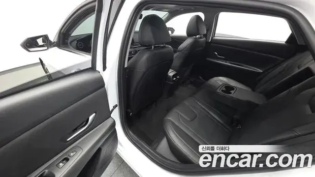 Hyundai Avante 2023 — Фото 12/20