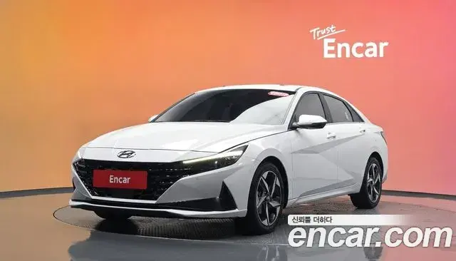 Hyundai Avante 2023 — Фото 1/20
