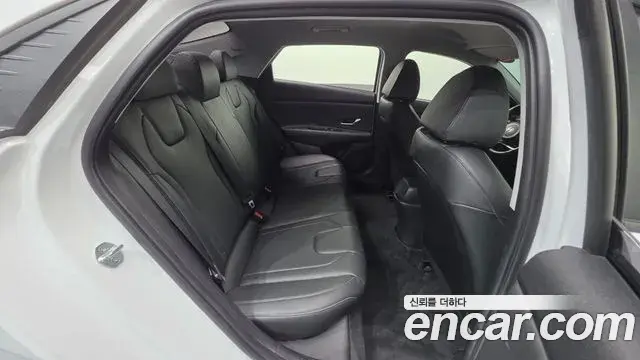 Hyundai Avante 2022 — Фото 18/20