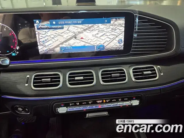 Mercedes-Benz GLE-Class 2026 — Фото 13/18