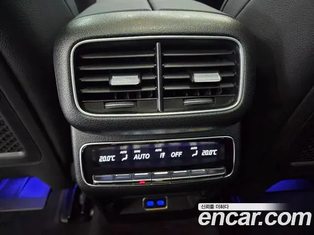 Mercedes-Benz GLE-Class 2026 — Фото 15/18