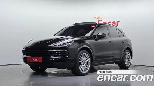 Porsche Cayenne 2021 — Фото 1/20