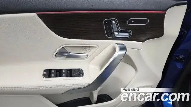 Mercedes-Benz A-Class 2024 — ფოტო 6/32