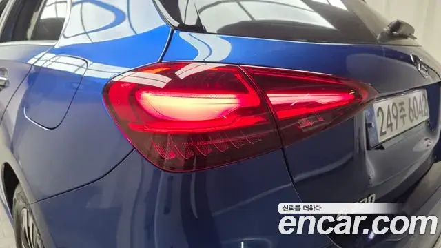 Mercedes-Benz A-Class 2024 — ფოტო 3/32