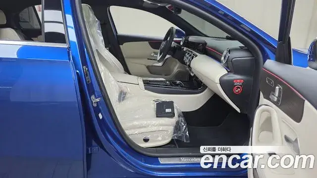 Mercedes-Benz A-Class 2024 — ფოტო 27/32